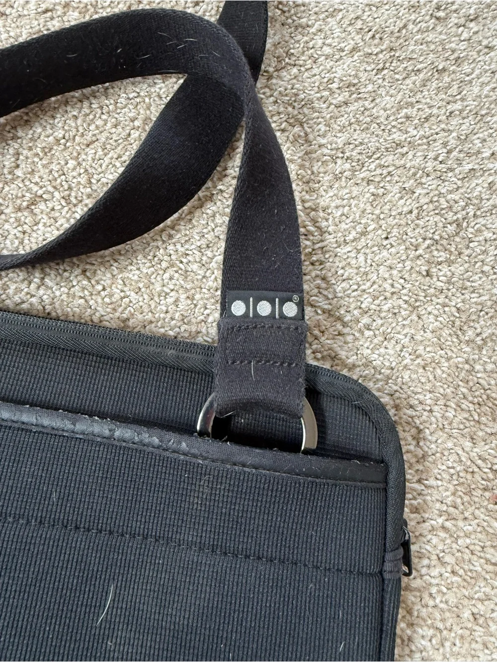 Shootsac Hip Slip Black Crossbody Laptop Bag